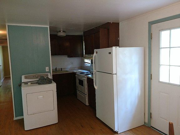 2nd image of 30 Vista Ln