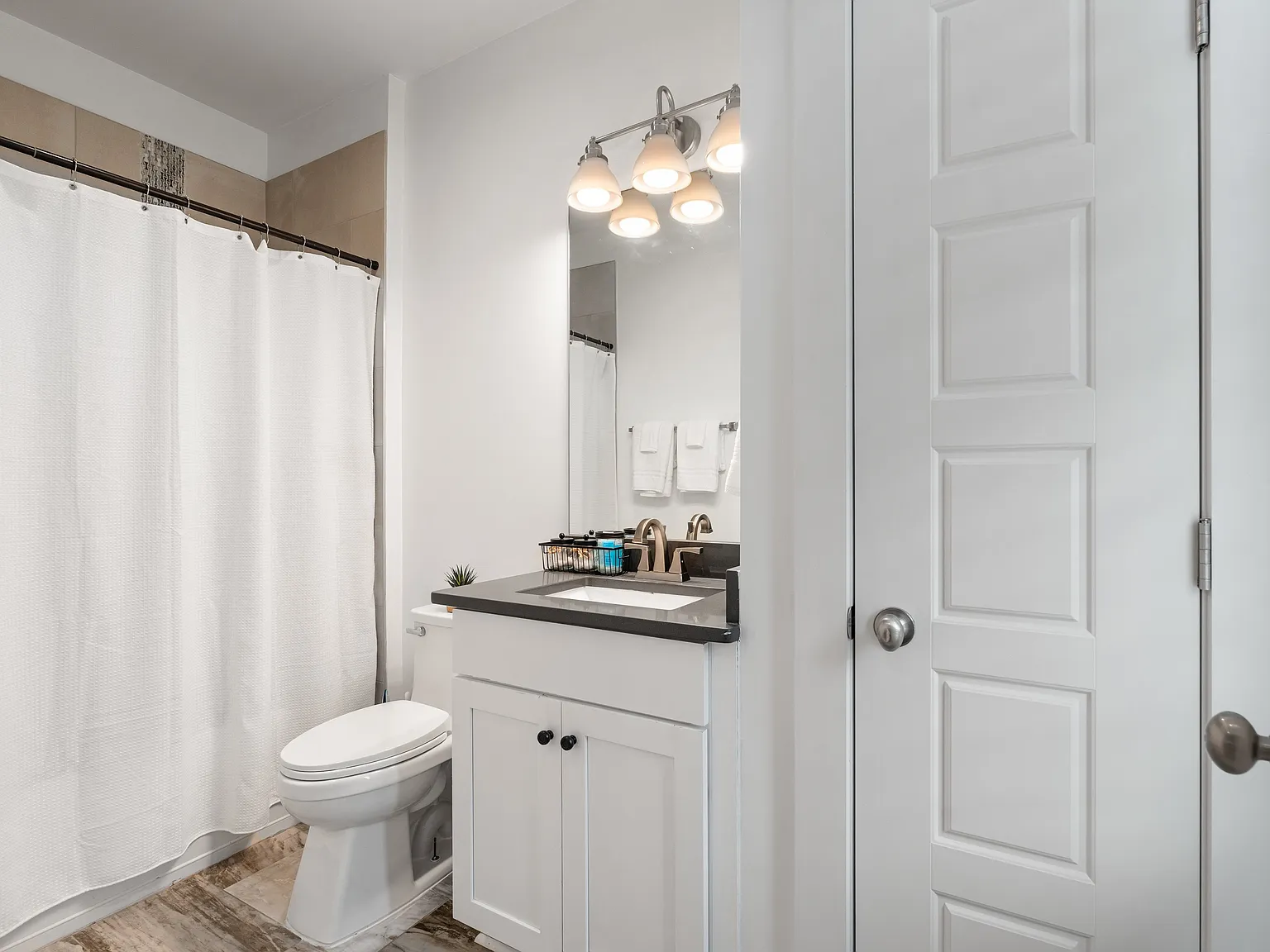 4 bed, 1850 sqft, $1,300 — Photo 3