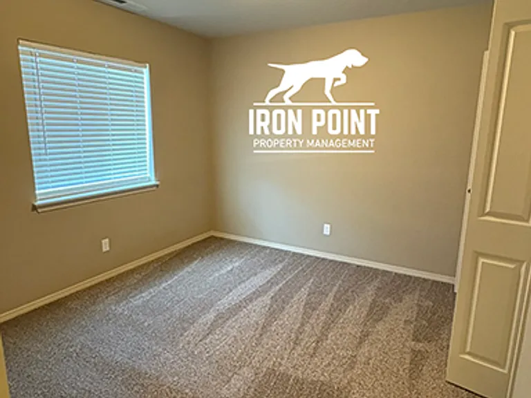 16560 N Profit Cir — Photo 17