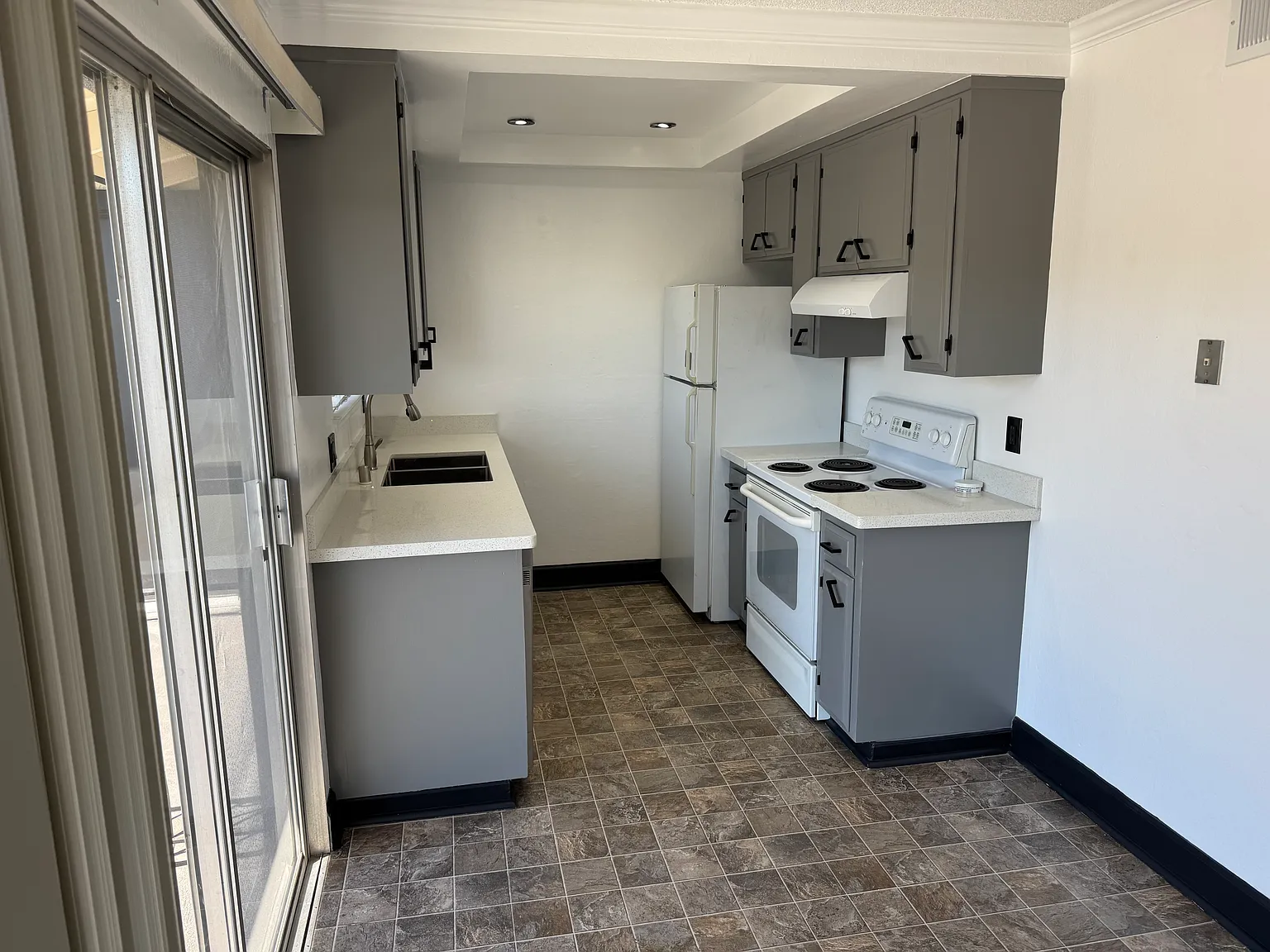 2 bed, 763 sqft, $3,175 — Photo 3