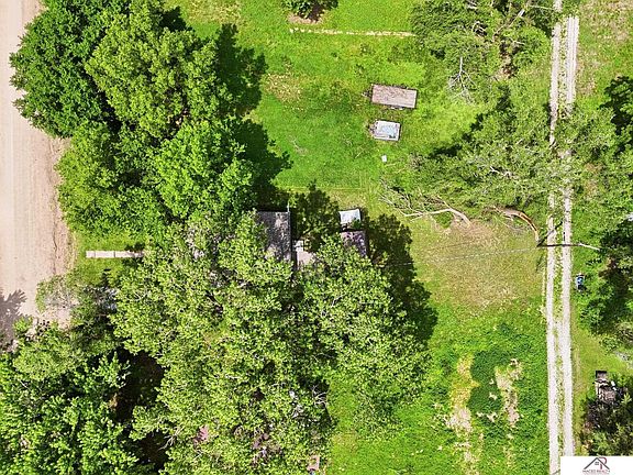 3rd image of 1108 Oak St