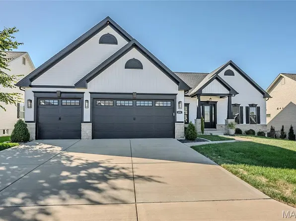 121 Eagle Estates Dr, Lake Saint Louis, MO 63367