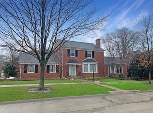 101 Arthur St, Park Ridge, IL 60068