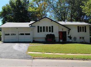 7721 Pasadena Ave, Omaha, NE 68124