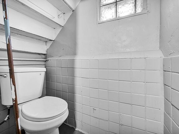 3rd image of 10920 Granger Rd