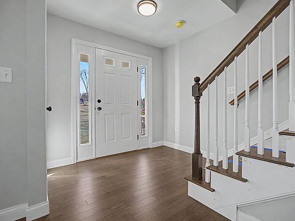 2nd image of 5 Blaisdell Court
