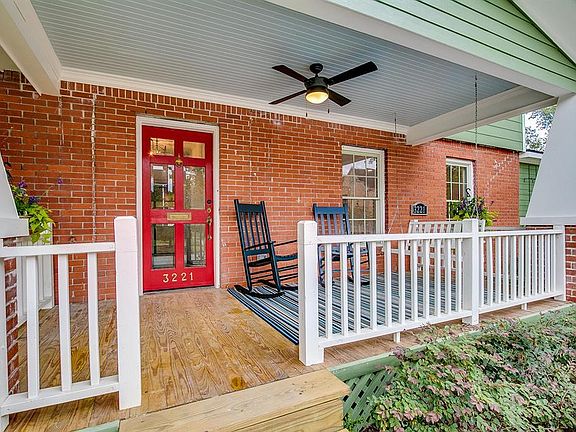 2nd image of 3221 Oakdale St
