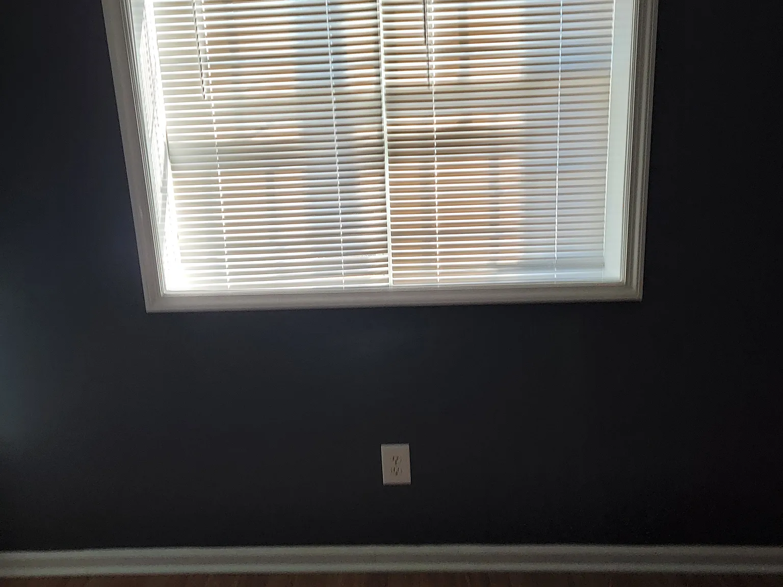2 bed, 700 sqft, $1,200 — Photo 3