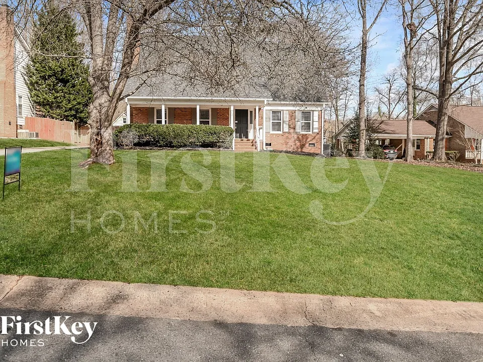 6831 Van De Rohe Dr