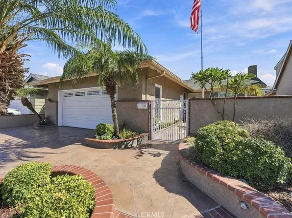 8312 El Pescador Ln, La Palma, CA 90623