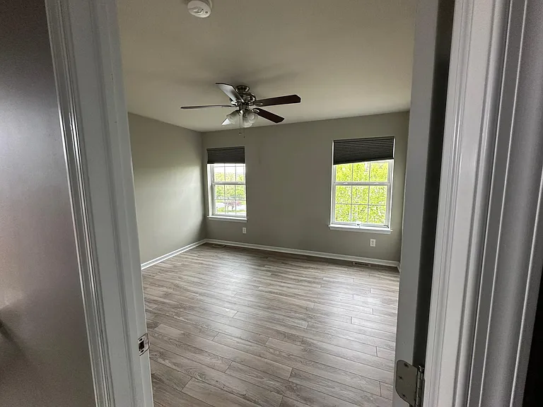 204 Highland Ave — Photo 9
