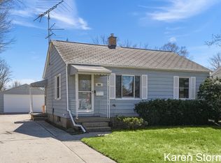 806 Royal Oak St SW, Wyoming, MI 49509