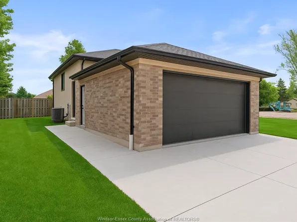 2463 Front Rd, Lasalle, ON