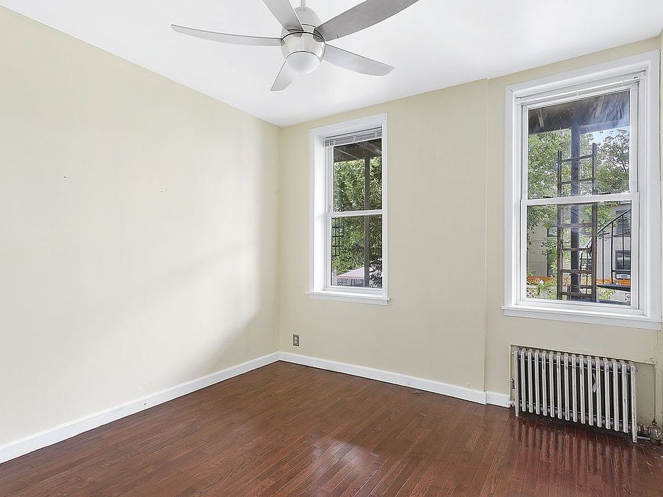 2nd image of 470 7th Ave #1