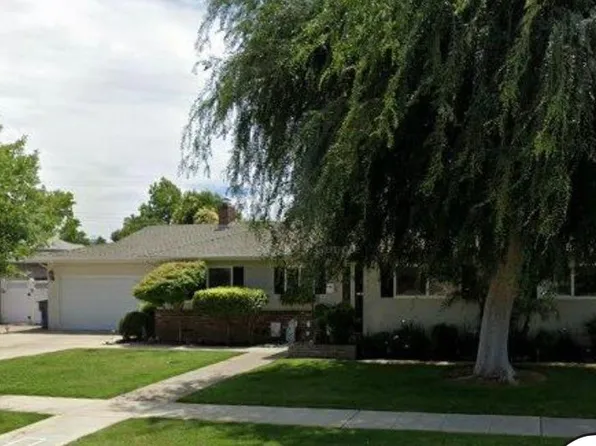 663 E Portals Ave, Fresno, CA 93710