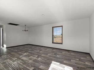 134 N Prairie Ave, Burns, WY 82053
