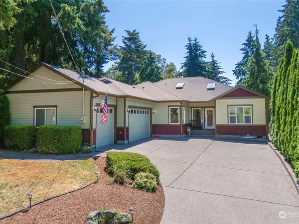 5810 62nd Street W, University Place, WA 98467