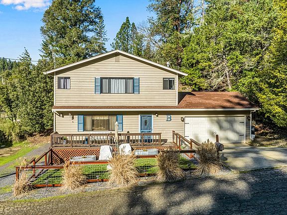 3rd image of 25722 Porro Court