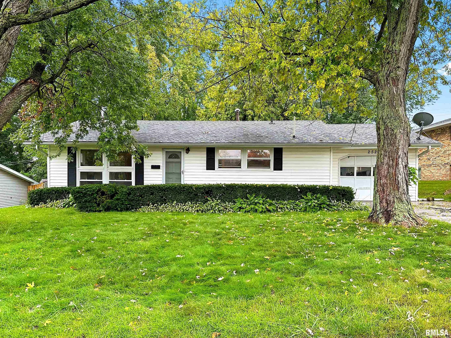 2520 W Marian Ct photo 1