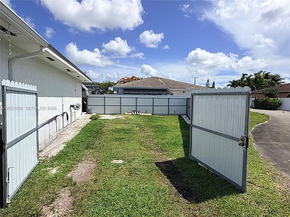 5th image of 29843 SW 158th Ct