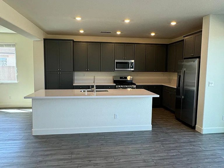 7185 Owl View Dr — Photo 3