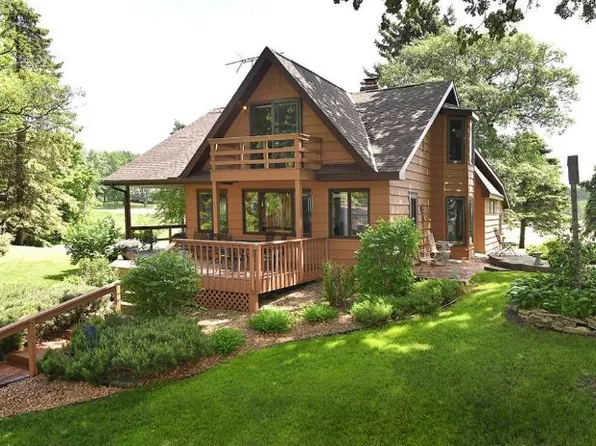 16870 Elmore Trl, Faribault, MN 55021