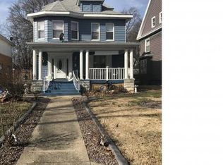 833 S Walnut St, Springfield, IL 62704