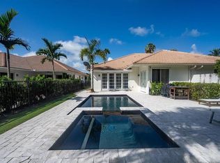 2910 Twin Oaks Way, Wellington, FL 33414