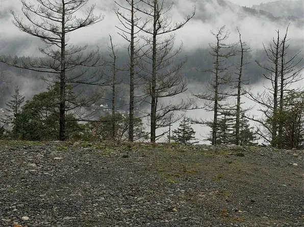 2017 Pinehurst Ter, Langford, BC V9B 3S3