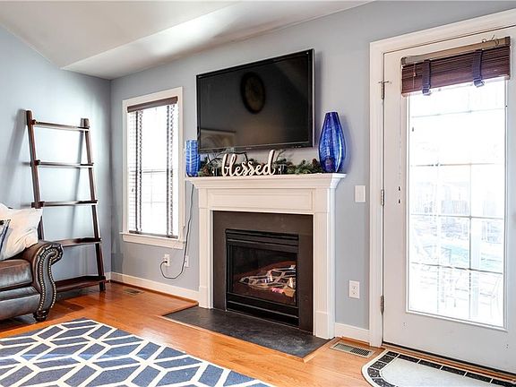 5th image of 305 Carter Forest Dr