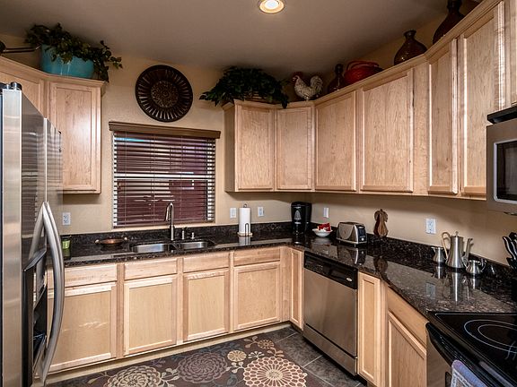 5th image of 231 Moser Ave #1A-1