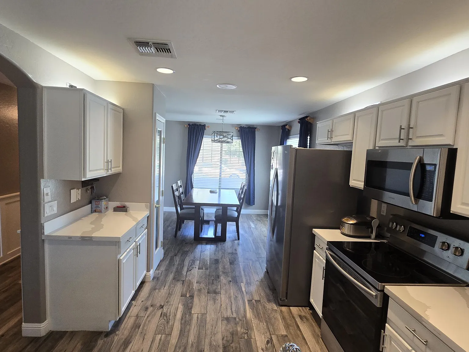 3 bed, 2.0 bath, 1513 sqft, $2,295 — Photo 4