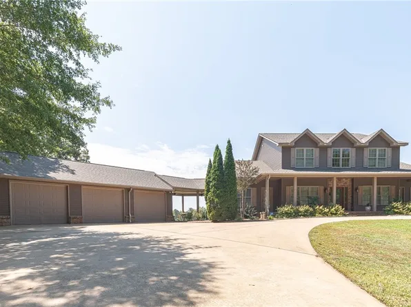 5915 Lee Road 390, Opelika, AL 36804