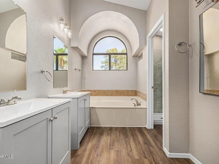 6920 W Morrow Dr — Photo 33