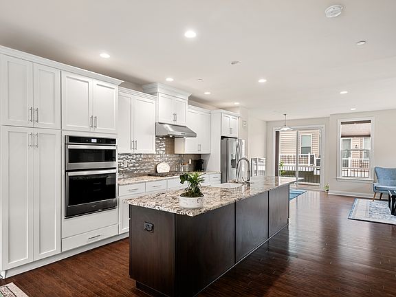 4th image of 14 Lila Ln