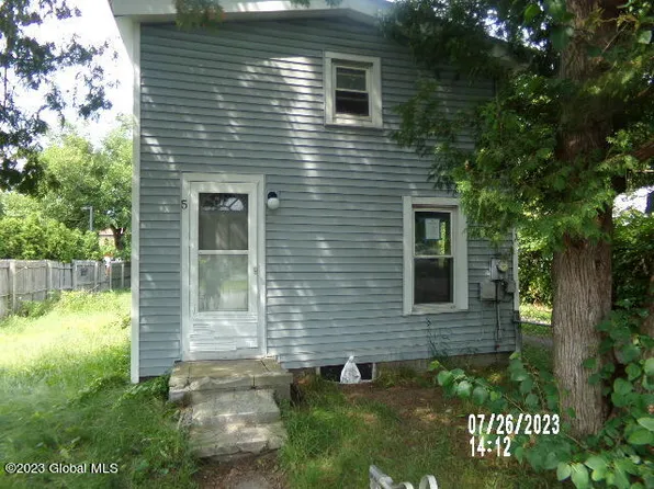 5 Luzerne Road, Queensbury, NY 12804