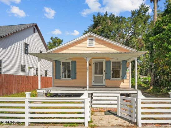 816 OAK Street, Palatka, FL 32177