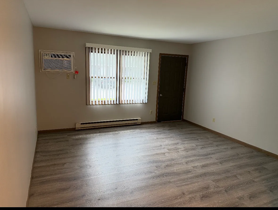 Building Photo - 811 Covey Ln #7