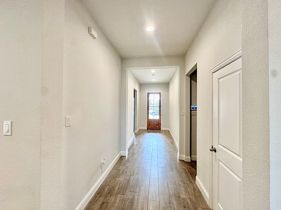 5th image of 14828 Grissom Ave