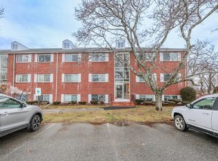 23 Fernview Ave APT 2, North Andover, MA 01845