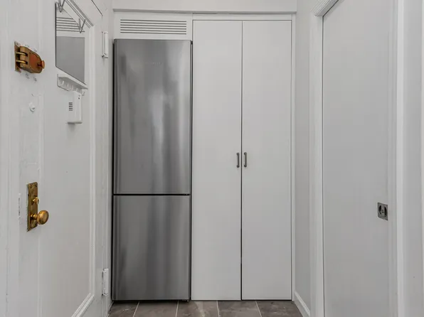 315 East 12th Street image 5 of 6