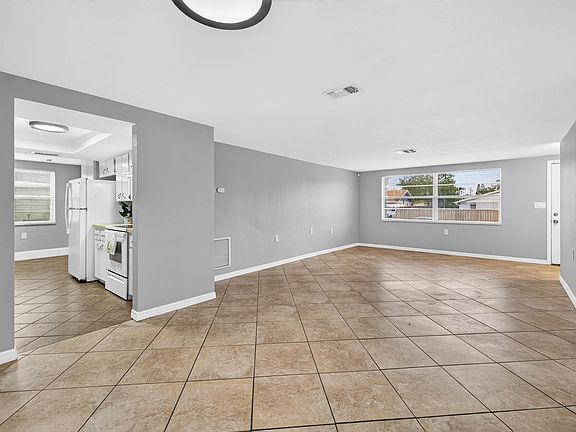 4th image of 5439 Silver Spur Dr