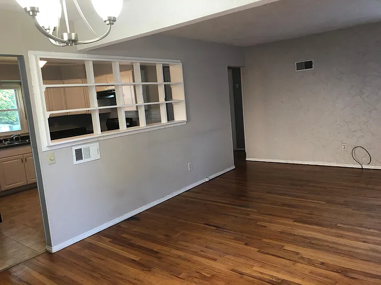 9540 Miriam Ave — Photo 10