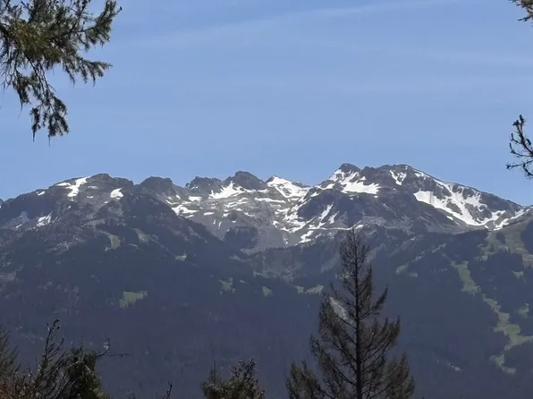 8588 Drifter Way, Whistler, BC V8E 0G2