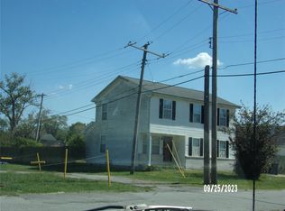 1138 N 41st St, East Saint Louis, IL 62204