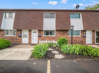 2594 Shakespeare Ln, Avon, OH
