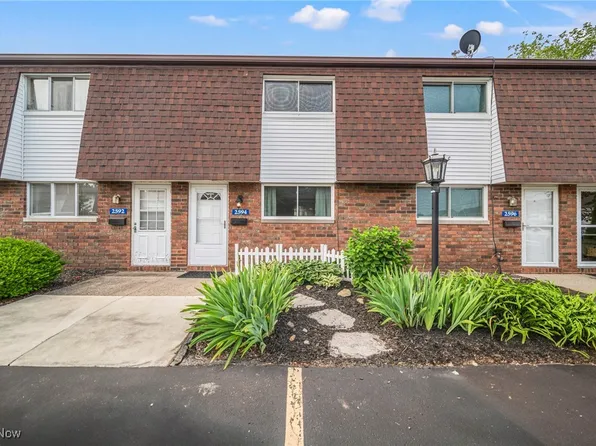 2594 Shakespeare Ln, Avon, OH 44011
