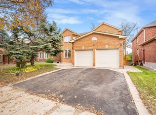24 Whalen Ct, Richmond Hill, ON L4C 9T4