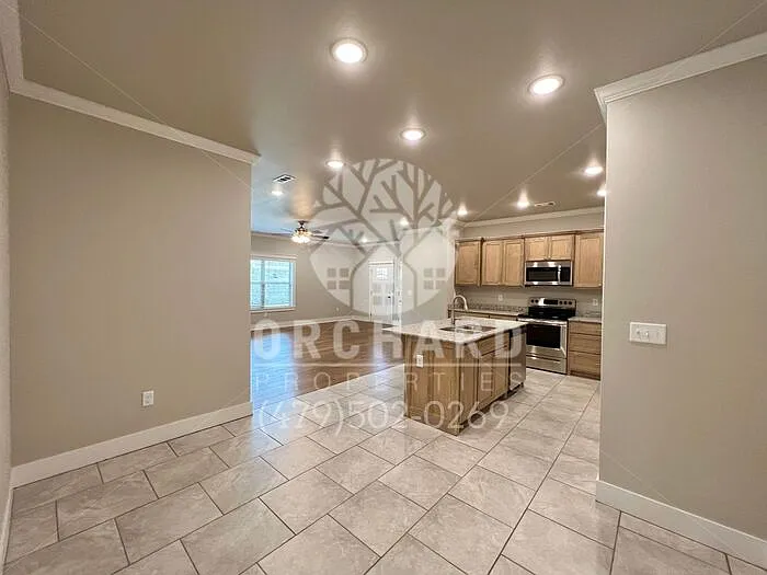 544 Bradford Dr — Photo 9