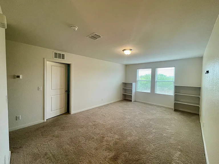 8603 Rock Mdw — Photo 18